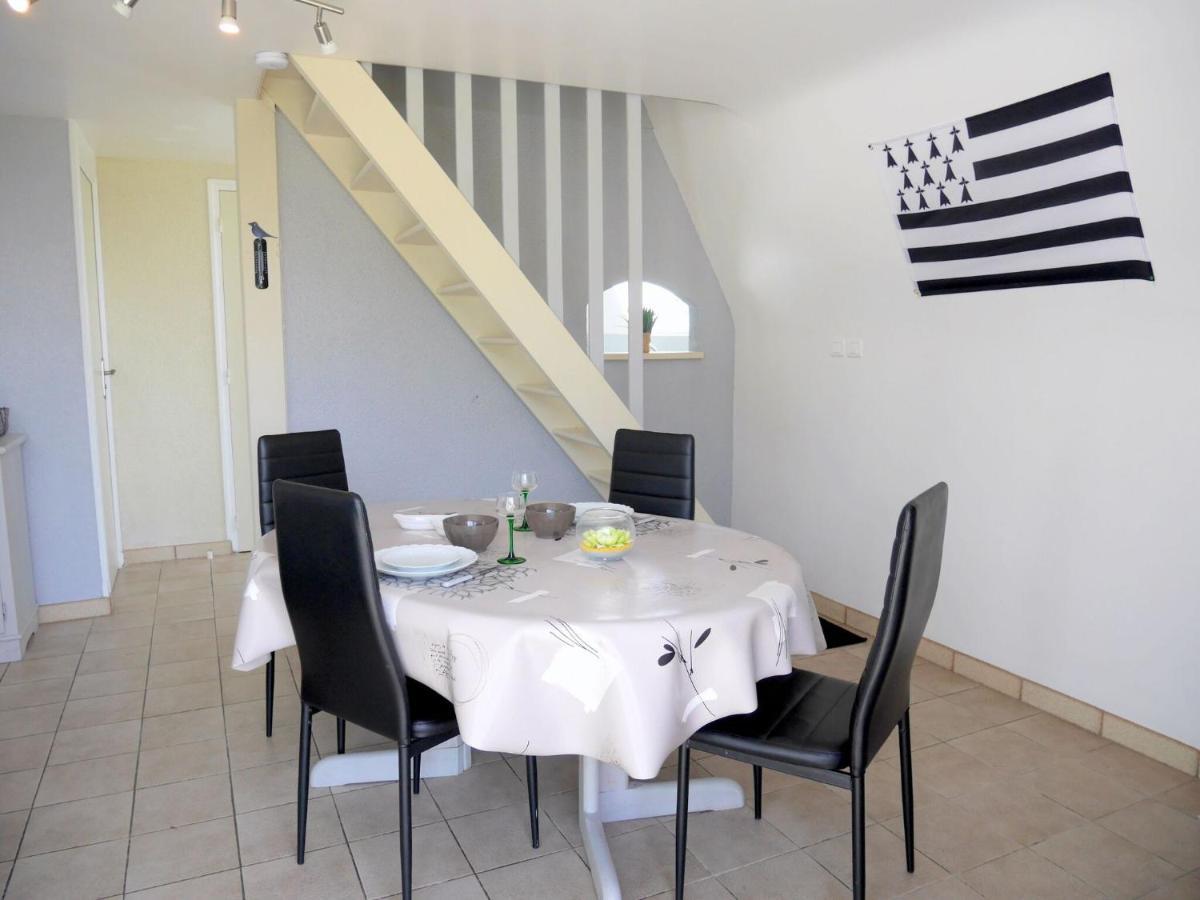 Cottage, Beuzec Cap Sizun מראה חיצוני תמונה